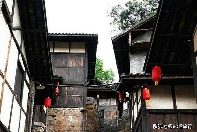画线接蓝色球
